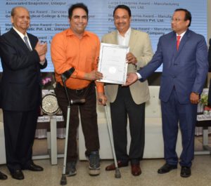 Dr Arvinder Singh Got UCCI Excellence Award